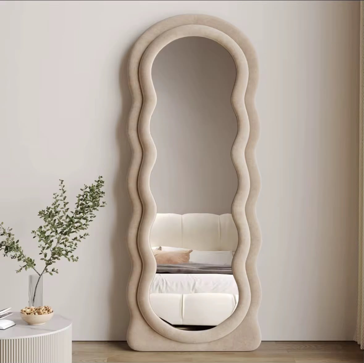 Aesthetic Wavy Floor mirror (Instant Pickup)