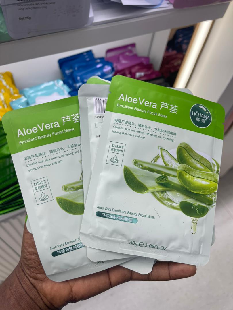 Facial Mask (Instant Pickup)