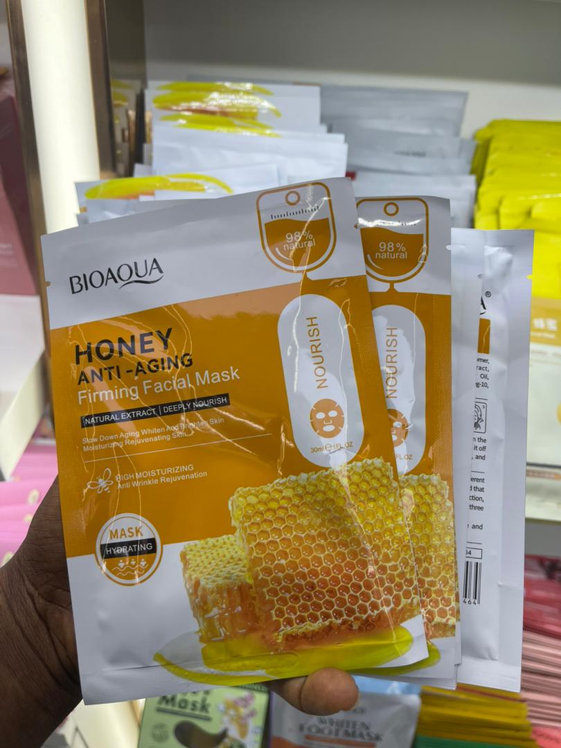 Facial Mask (Instant Pickup)